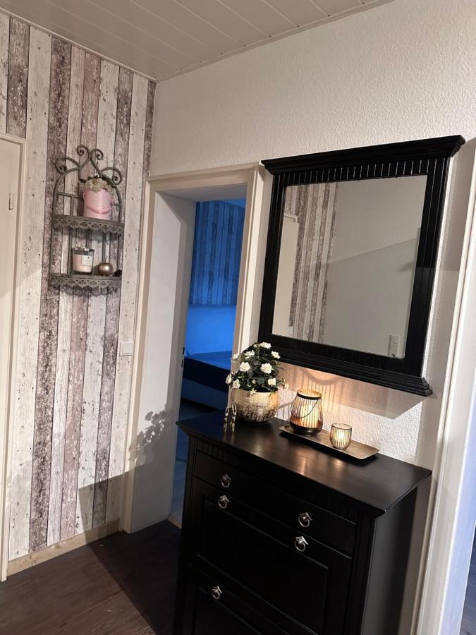 4 Zimmer 11 Personen Wohnung Garten Terrasse Grill 2 Badezimmer Wuppertal Esterno foto
