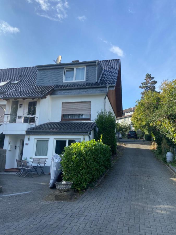 4 Zimmer 11 Personen Wohnung Garten Terrasse Grill 2 Badezimmer Wuppertal Esterno foto