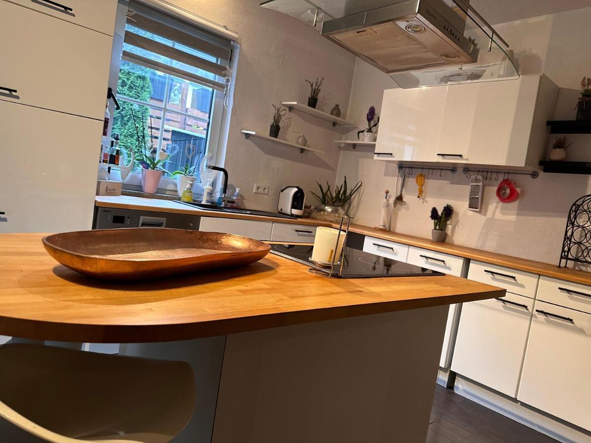 4 Zimmer 11 Personen Wohnung Garten Terrasse Grill 2 Badezimmer Wuppertal Esterno foto